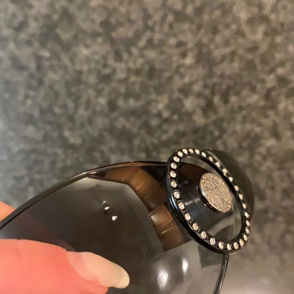 Versace sunglasses - Picture 12 of 12